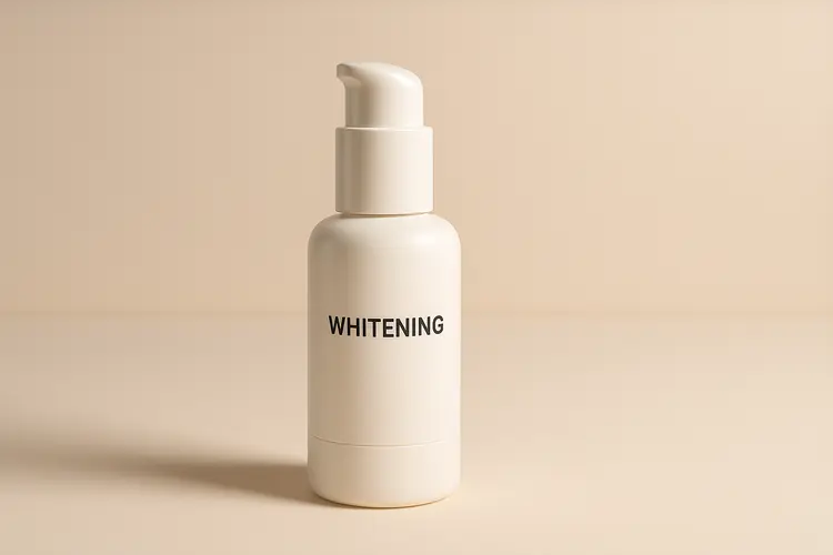 10 Whitening ยี่ห้อไหนดี ปี 2025 ผิวกระจ่างใส ลดจุดด่างดำ